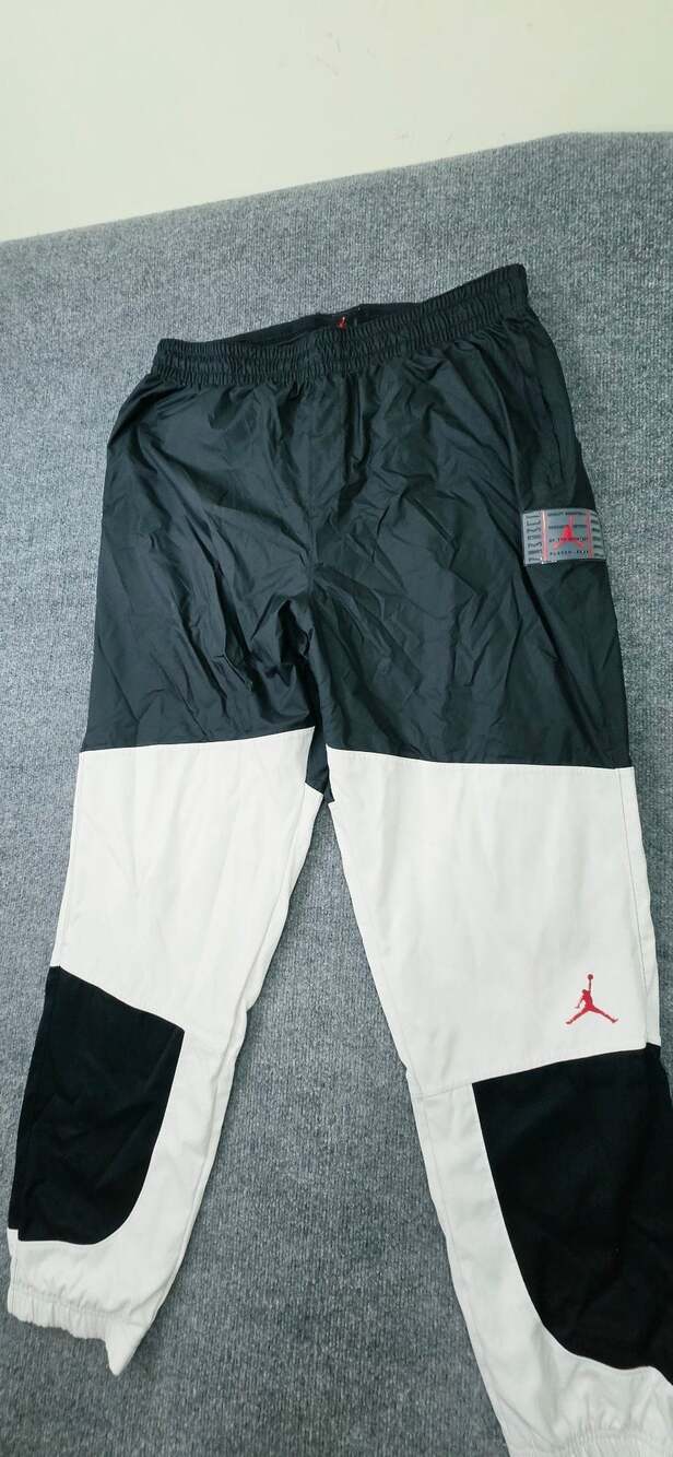 Jordan Legacy AJ11 Nylon Track Pants CU1504-010